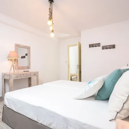 Villa With 2 Bedrooms In Naxos, With Wonderful Sea View, Enclosed Gard Agia Anna (Naxos)