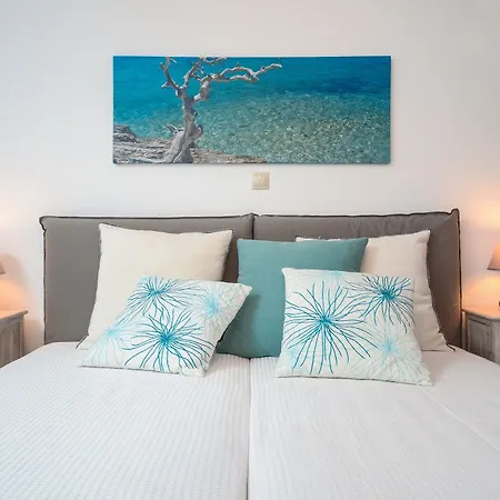 With 2 Bedrooms In Naxos, With Wonderful Sea View, Enclosed Gard